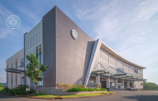 Trường Đại học Khoa học sức khỏe TPHCM